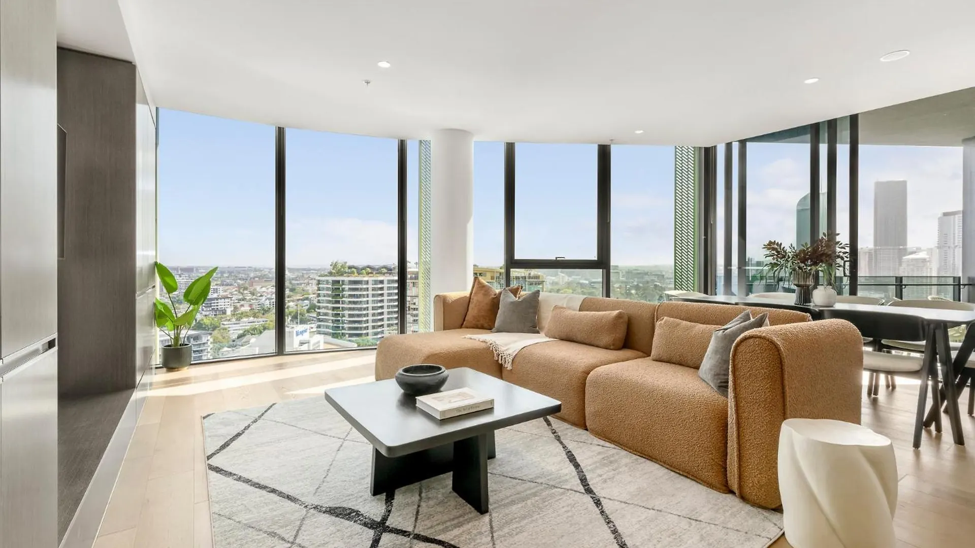 Kangaroo Point Apartment By Urban Rest Brisbane